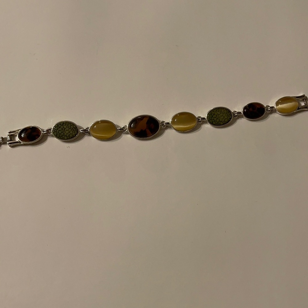 Bracelet set in silver with brown, green and gold